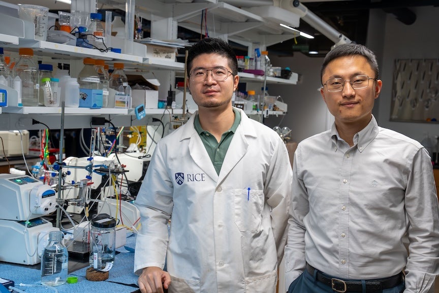 Haotian Wang in Lab